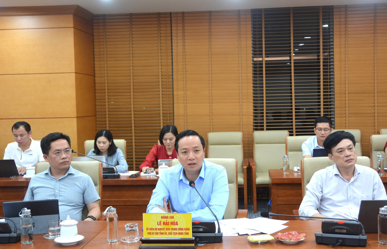Chủ tịch UBND tỉnh Cao Bằng Lê Hải Hòa chỉ đạo các đơn vị nâng cao trách nhiệm, sớm đưa dự án vào khai tác. Ảnh: caobang.gov.vn