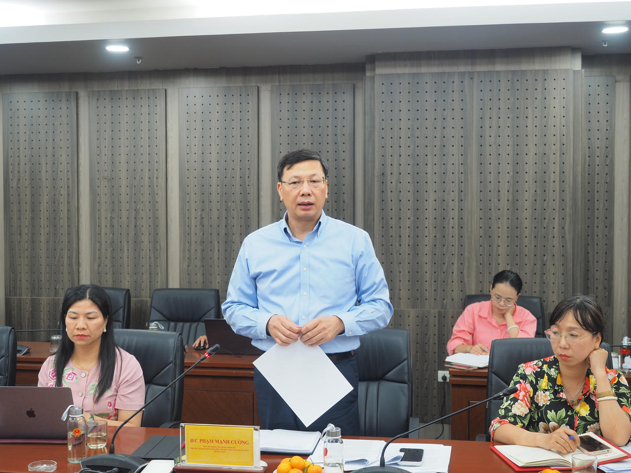 Ông Phạm Mạnh Cường, Phó Chủ nhiệm Văn phòng Chính phủ, Phó Chủ tịch Hội đồng phối hợp PBGDPL kết luận buổi làm việc.