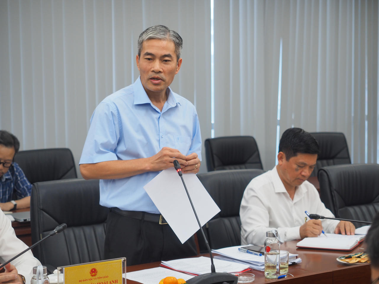 Đại diện Bộ Dân tộc và Tôn giáo phát biểu tại buổi làm việc.