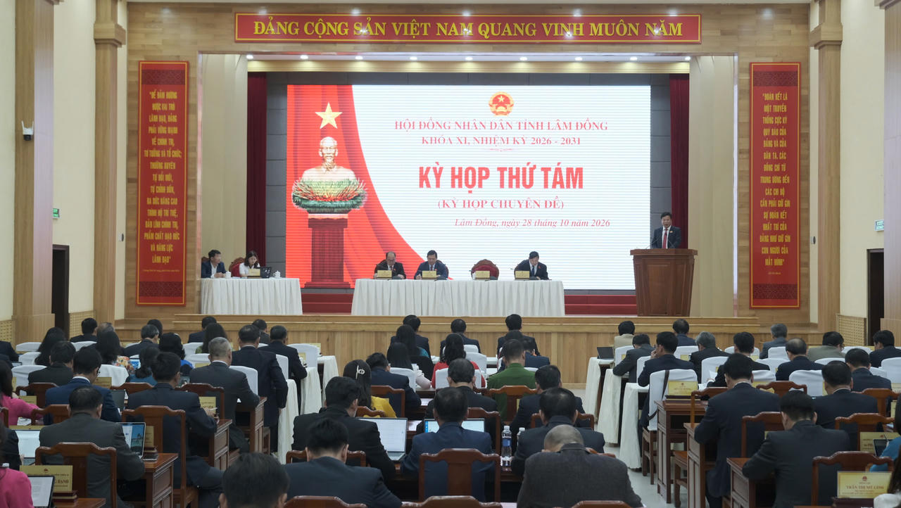 Quang cảnh kỳ họp. Ảnh: D.Tín.