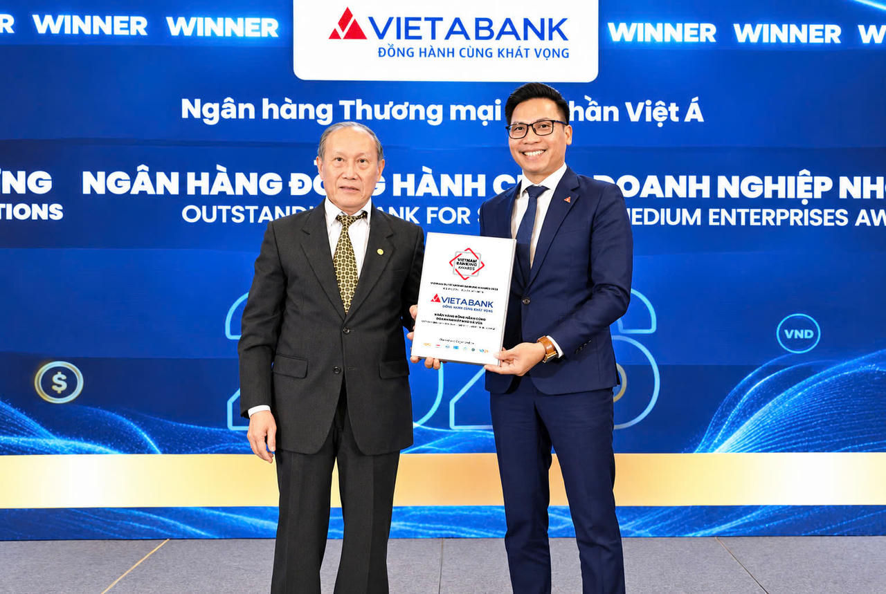 VietABank lần thứ hai liên tiếp nhận danh hiệu “Ngân hàng đồng hành cùng doanh nghiệp nhỏ và vừa”