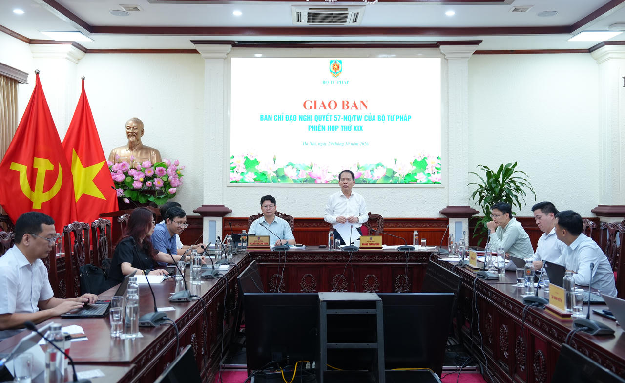 Đẩy mạnh truyền thông để người dân quan tâm, cập nhật thông tin trên VneID