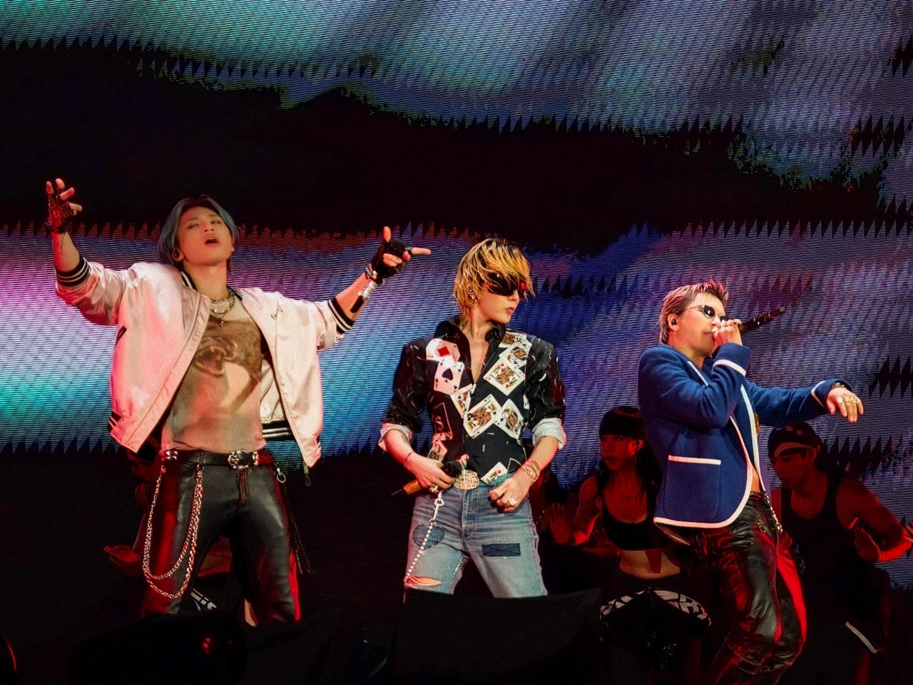 20 năm kể từ ngày thành lập, BIGBANG lần đầu tiên tổ chức world tour tại Việt Nam