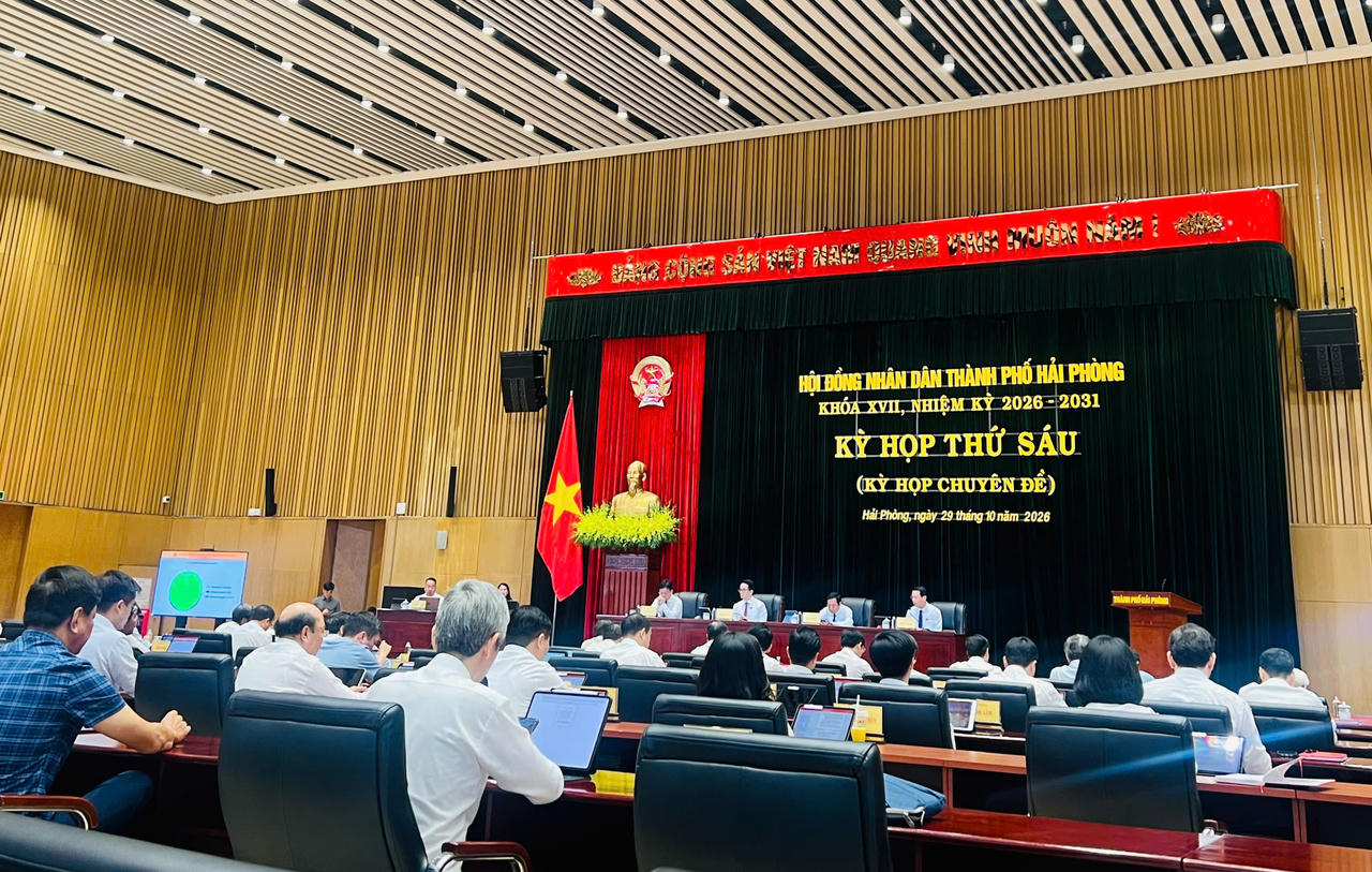 HĐND TP Hải Phòng thông qua các nghị quyết về đầu tư công, đất đai và an sinh xã hội. (ảnh Thuỳ Linh)