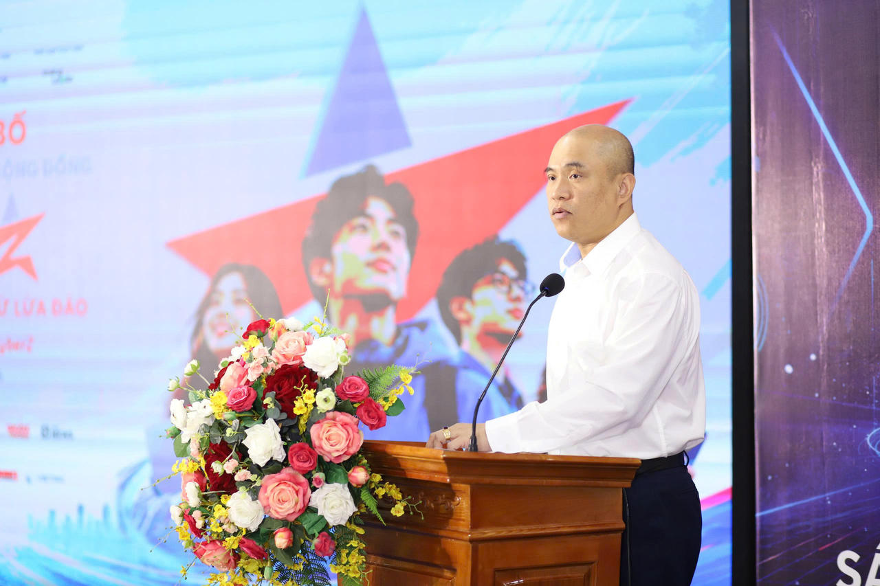 Đại tá Hà Văn Bắc - Phó Cục trưởng Cục An ninh mạng, Bộ Công an phát biểu tại lễ phát động. (Ảnh: NCA)