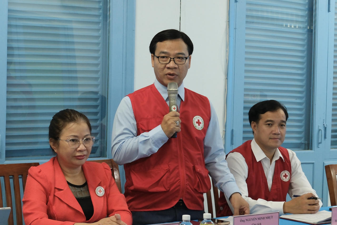 Việc ra mắt nền tảng và ký kết các thỏa thuận hợp tác nhằm tăng cường kết nối nguồn lực, phục vụ hiệu quả hơn các hoạt động nhân đạo của Hội. Ảnh: TU
