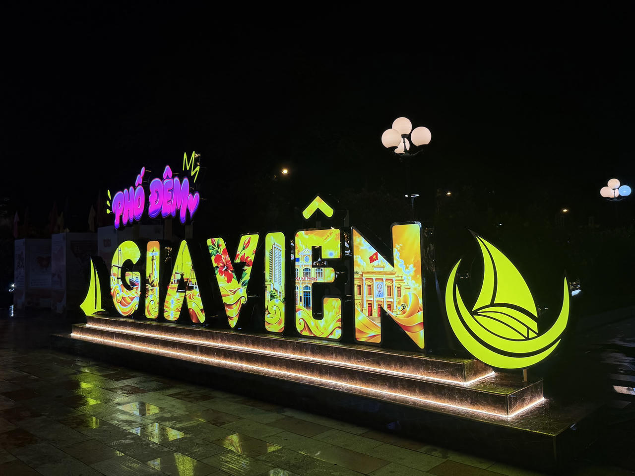 Tưng bừng khai trương Phố đêm Gia Viên