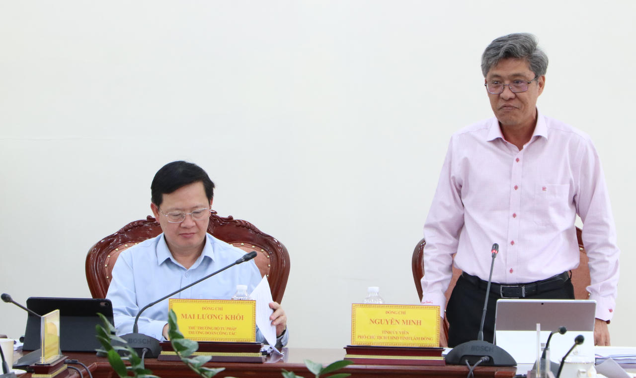 Ông Nguyễn Minh - Phó Chủ tịch Lâm Đồng tiếp thu các ý kiến Đoàn kiểm tra nêu ra, cho biết công tác GĐTP và ĐGTS trên địa bàn trong thời gian tới sẽ có nhiều chuyển biến tích cực. Ảnh: Mai Long