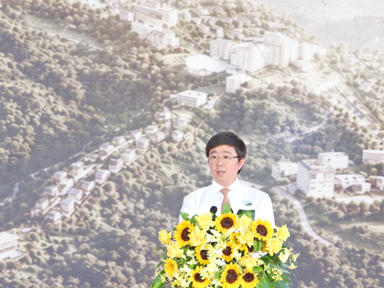 Ông Bùi Hoàng Phương, Chủ tịch UBND tỉnh Quảng Trị phát biểu tại sự kiện. (Ảnh: Minh Phương)
