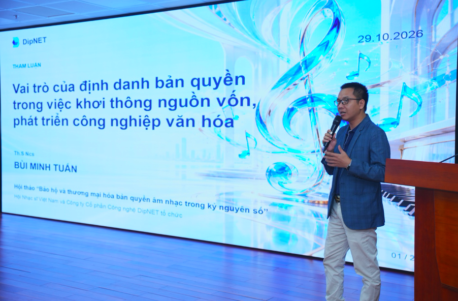 Ông Bùi Minh Tuấn - Chủ tịch HĐQT Dipnet chia sẻ tại Hội thảo Bảo hộ và thương mại hoá bản quyền âm nhạc trong kỷ nguyên số ngày 29/10/2026 của Hội Nhạc sỹ Việt Nam (Nguồn ảnh:dipnet.vn)