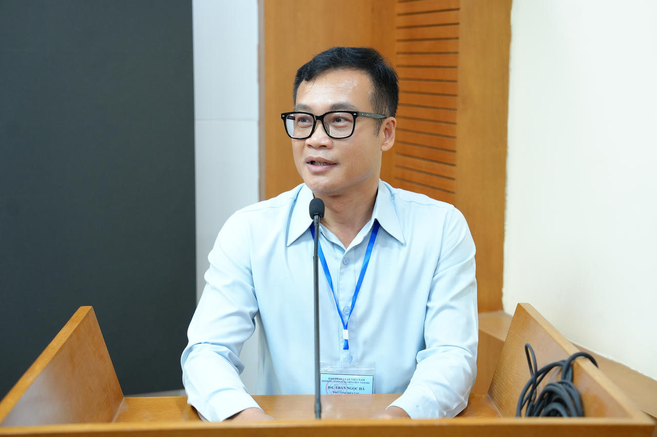 Ông Trần Ngọc Hà - Phó Tổng Biên tập Báo Pháp luật Việt Nam, Chủ tịch Hội đồng phát biểu khai mạc buổi lễ.