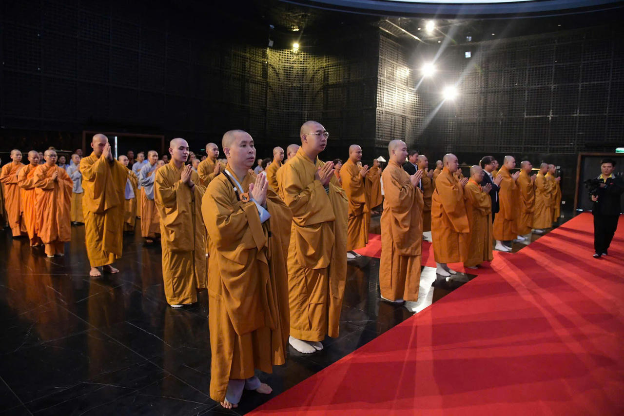 Cung rước Xá lợi Đức Phật từ núi Bà Đen về chùa Quán Sứ