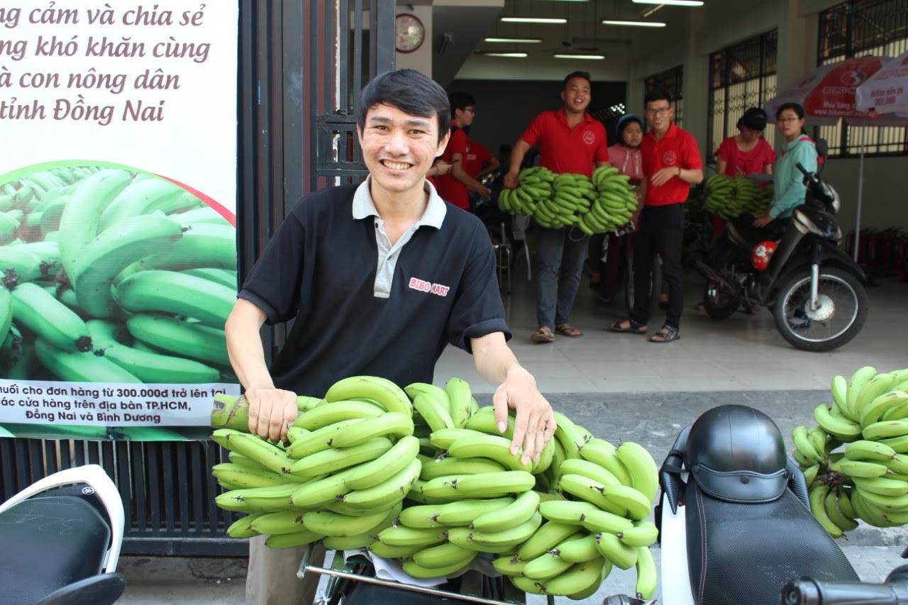 Bibomart ủng hộ nông dân trồng chuối