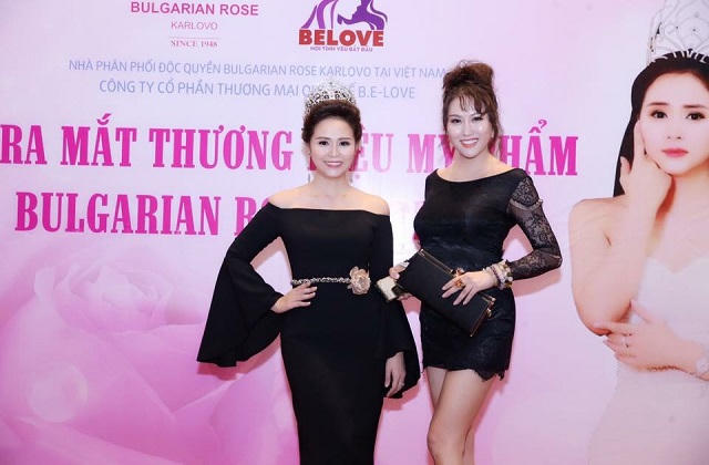 Phi Thanh Vân khoe vẻ đẹp quyến rũ 