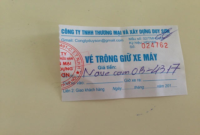 Ai đứng sau 'bãi giữ xe bệnh viện' thu phí bất chấp quy định ở Hà Nội?