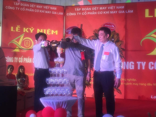 Công ty Cổ Phần cơ khí may Gia Lâm tổ chức kỉ niệm 40 năm thành lập