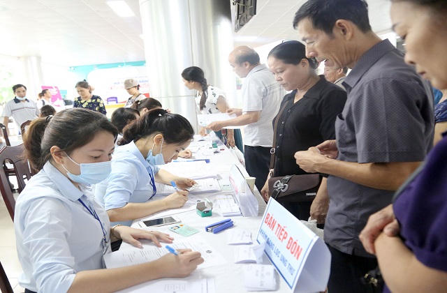 Bệnh viện đa khoa tỉnh Phú Thọ khám sàng lọc ung thư miễn phí cho gần 2.000 người dân