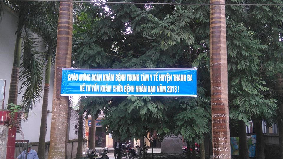 Trung tâm Y tế huyện Thanh Ba: Ra quân ngày Chủ nhật xanh, chào đón tháng Thanh niên