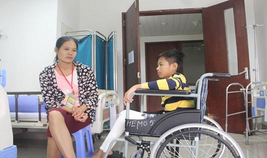 Chuyện của những đứa trẻ lớn lên trong bệnh viện