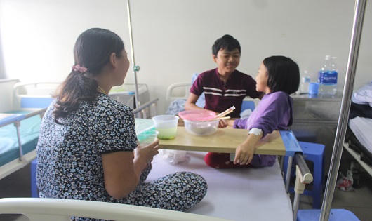 Chuyện của những đứa trẻ lớn lên trong bệnh viện