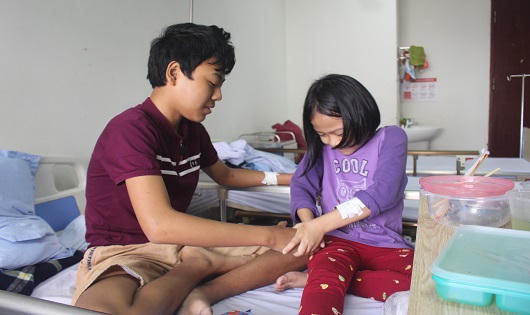 Chuyện của những đứa trẻ lớn lên trong bệnh viện