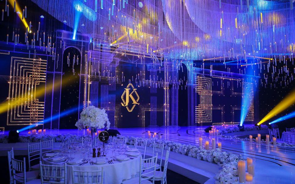 Lan Khuê rạng rỡ trong ngày cưới doanh nhân John Tuấn Nguyễn 