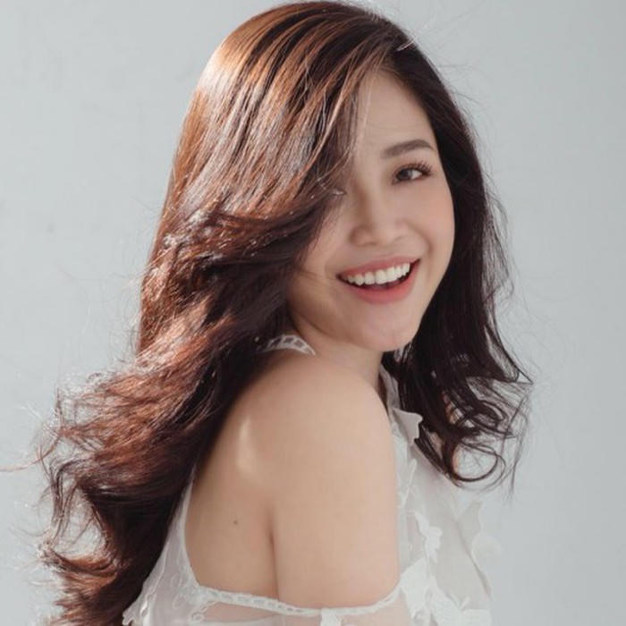 MC Cao Vy chia sẻ 'công việc khởi sắc, may mắn ghé thăm liên tục'