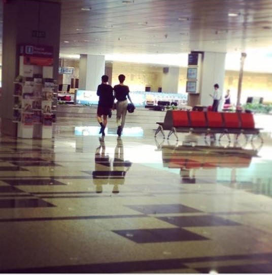 Lộ ảnh trong phòng xông hơi cùng Don Nguyễn, Trấn Thành bị nghi ngờ về giới tính