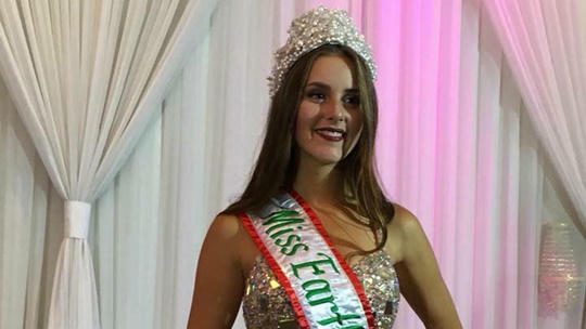 Hàng loạt thí sinh “Hoa hậu Trái đất” 2018 bị nhà tài trợ gạ tình?