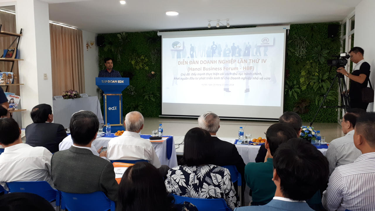 Diễn đàn Doanh nghiệp Hà Nội lần thứ IV: 'Gỡ khó' bằng cải cách hành chính