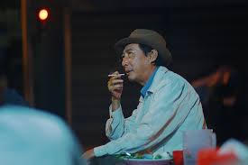 Nghệ sĩ Lê Bình cô độc chống chọi với ung thư