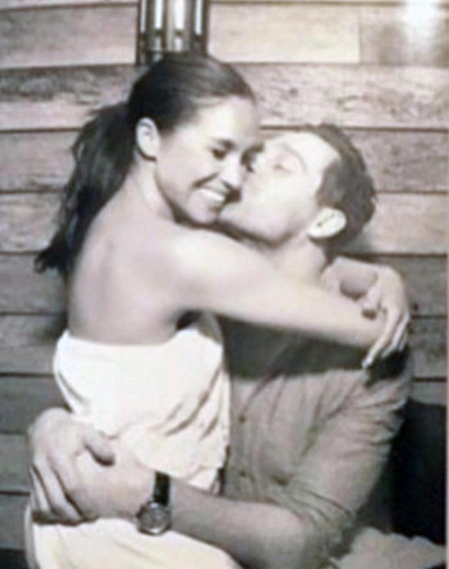 Lộ ảnh Công nương Meghan âu yếm người đàn ông vài tuần trước khi quen hoàng tử Harry