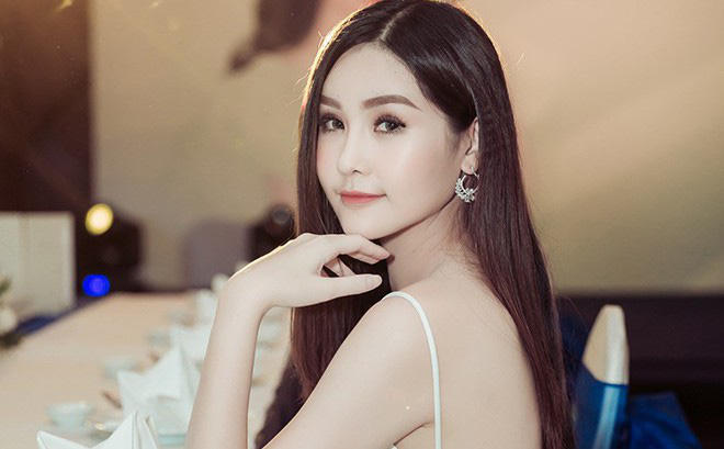 Hoa hậu Đại dương Ngân Anh gây tranh cãi khi nộp hồ sơ thi Miss Intercontinental 2018.
