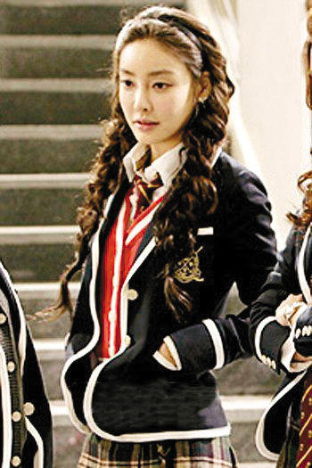 Lật lại vụ diễn viên 'Vườn sao băng' tự sát, Cựu Bộ trưởng Hàn bị điều tra 