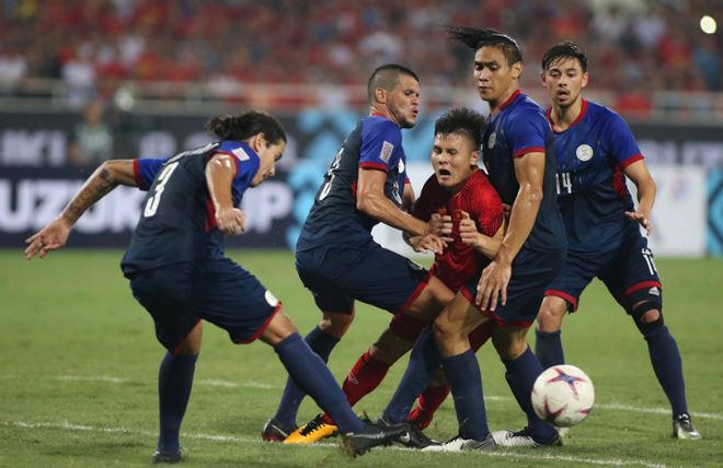 Báo Hàn Quốc kinh ngạc trước chiến thuật của HLV Park Hang Seo