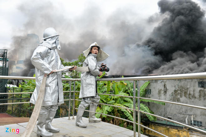 Cháy lớn gần trụ sở Liên đoàn bóng đá Việt Nam