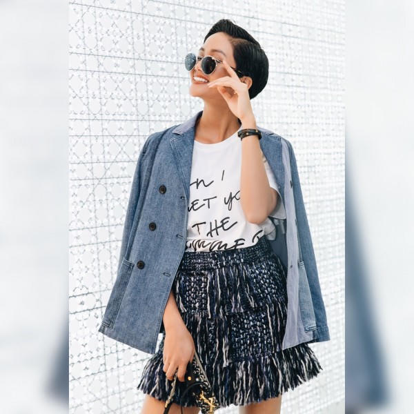 Bất ngờ hình ảnh H”hen Niê sang chảnh mới set đồ hàng hiệu