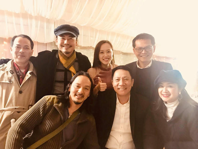 Nhiều nghệ sĩ mừng hạnh phúc NSND Trung Hiếu và vợ 9X