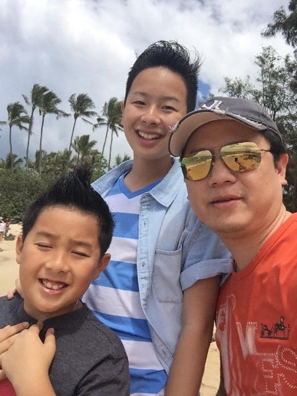 Ngày Valentine Phạm Hương công bố đính hôn, hé lộ ảnh chồng sắp cưới