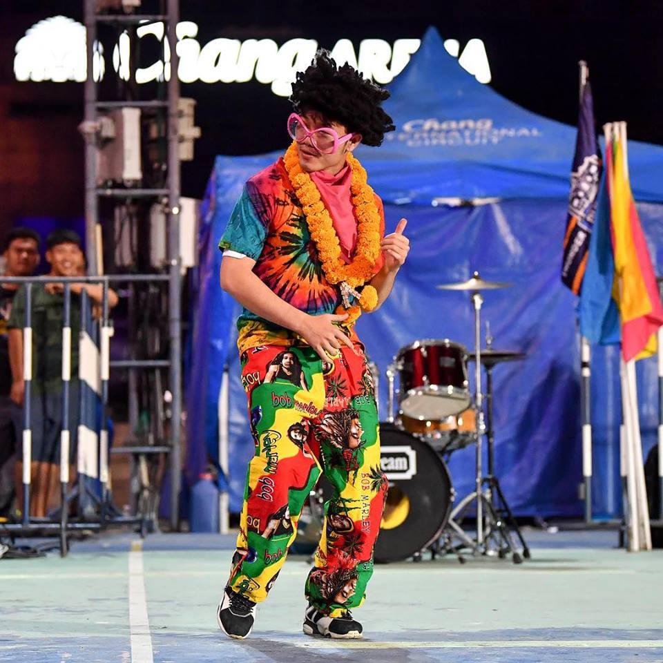 Khoảnh khắc cực vui nhộn của Xuân Trường tại CLB mới