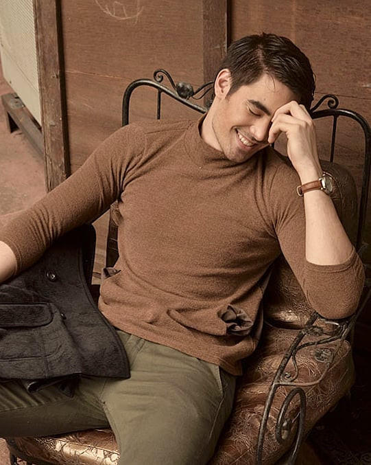 Tân Hoa hậu hoàn vũ tuyên bố chia tay người yêu sau 6 năm hẹn hò