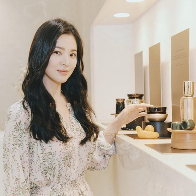 Công ty quản lý khẳng định 'vợ chồng Song Hye Kyo không trục trặc'