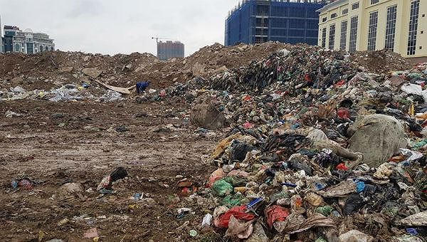 Đền bù khoảng 3.400 tỷ đồng cho các hộ dân tại bãi rác Nam Sơn?