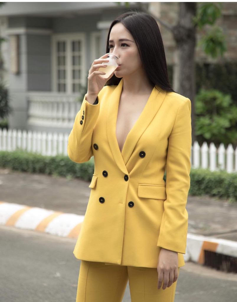 Mai Phương Thúy chi tiền tỷ cho Thanh Hằng và Chi Pu đóng phim