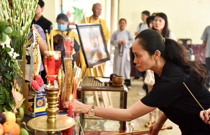 Vĩnh biệt ngôi sao sáng trong lòng nghệ sỹ Việt