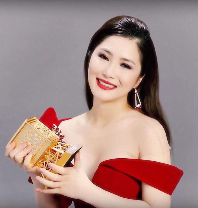 Chặng đường 7 năm ca hát đầy vinh quang của Hương Tràm