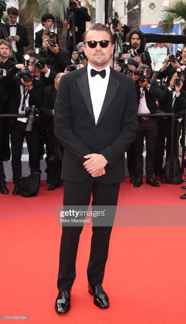 Không giống Ngọc Trinh, trang phục Trương Thị May bừng sáng trên thảm đỏ Cannes