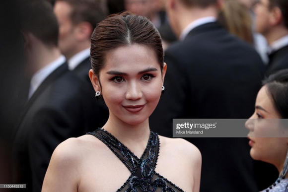 Bất ngờ với làn da của Ngọc Trinh khi chưa photoshop