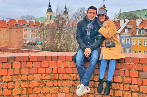 Siêu mẫu Phương Mai bất ngờ thông báo sắp kết hôn với chồng tây