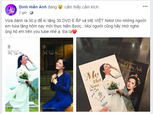 Ca sĩ Đinh Hiền Anh ký tặng DVD cho khán giả